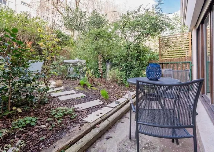Design Avec Jardin Privatif Lejlighed Paris